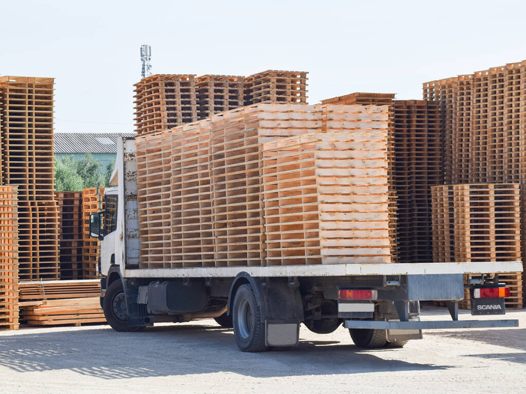 Ship-Smarter-with-Woodbridge-Pallet-Your-Source-for-Reliable-Wood-Pallets-in-Woodbridge