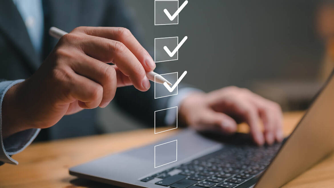 Checklist to Swap Pallets Without Downtime