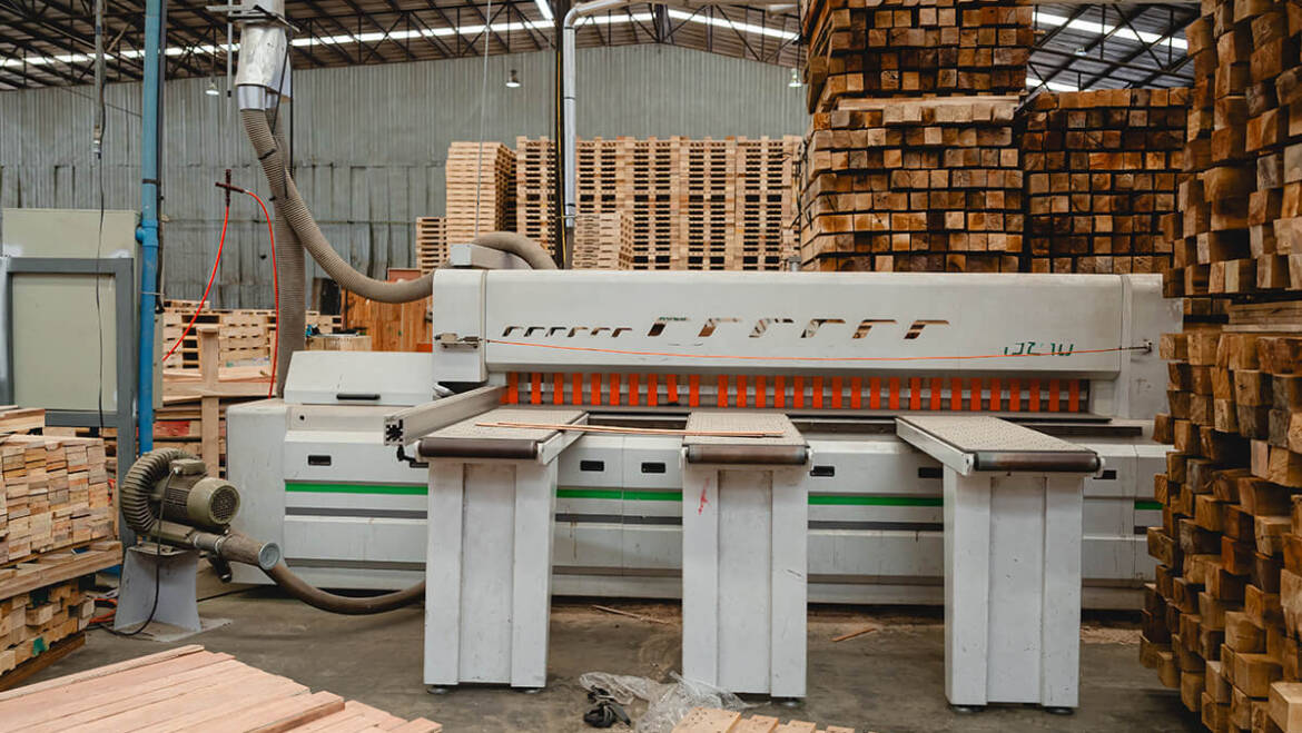 Are Your Stored Wood Pallets A Hazard? Warehouse Safety Standards Explained